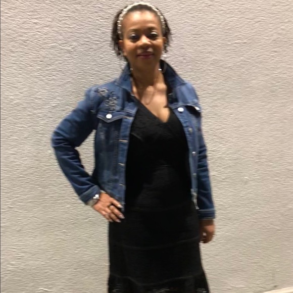 Meet your Posher, Cindy - Picture 1 of 2